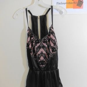 LINDY Pink & Black Lingerie Size Medium
